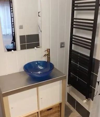 Magnifique Studio Piscine Chauffee Selon Periode Apartment Sevremont