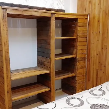 Magnifique Studio Piscine Chauffee Selon Periode Sevremont