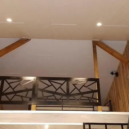 Magnifique Studio Piscine Chauffee Selon Periode * Sevremont
